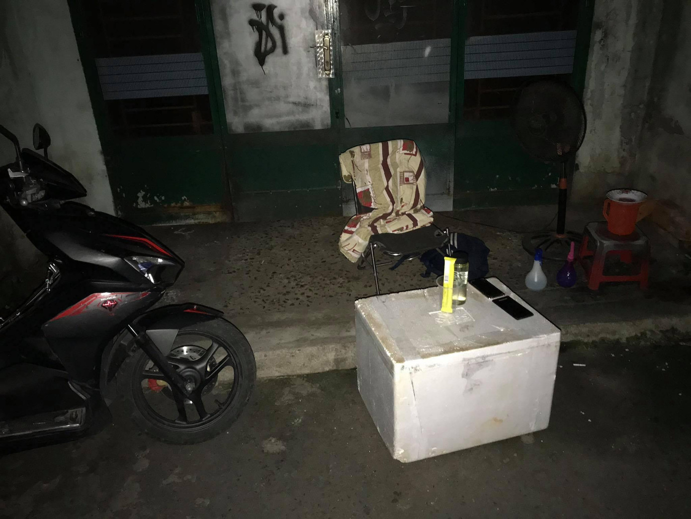 Chốt trực của Minh Hiển.