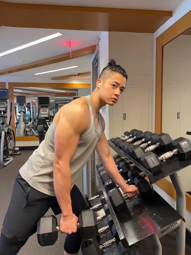 Anh chàng hiện học tập và sống tại Mỹ.