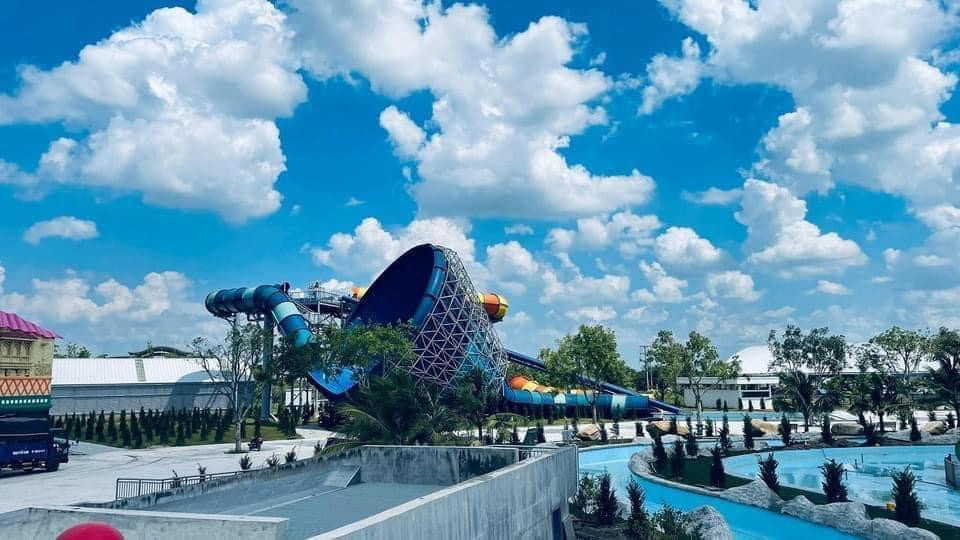 Hệ thống máng trượt không làm &quot;người chơi hệ mạo hiểm&quot; thất vọng. Ảnh: Page Đồng Nai