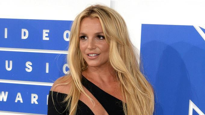 Britney Spears tiết lộ cuộc sống như nô lệ suốt 13 năm khiến nhiều người bàng hoàng. Britney Spears tiết lộ cuộc sống như nô lệ suốt 13 năm khiến nhiều người bàng hoàng.