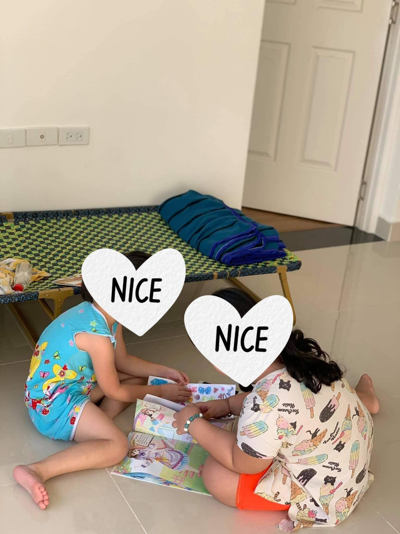 Bên trong bệnh viện dã chiến khá rộng rãi, giúp các con của chị thoải mái điều trị, vui chơi. Bên trong bệnh viện dã chiến khá rộng rãi, giúp các con của chị thoải mái điều trị, vui chơi.