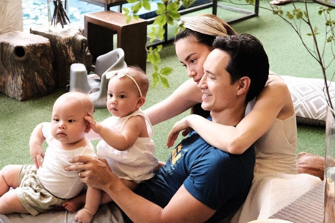 Khoảnh khắc hạnh phúc viên mãn của gia đình Hà Hồ - Kim Lý.