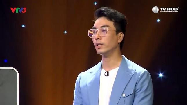 Chàng trai đưa ra quan điểm sẽ ly hôn nếu vợ không sinh được con trai. Chàng trai đưa ra quan điểm sẽ ly hôn nếu vợ không sinh được con trai.