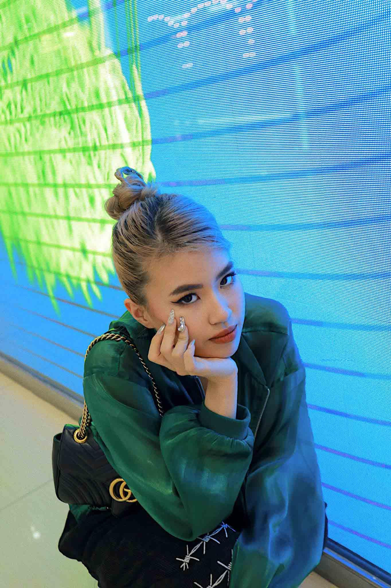 Cô nàng cũng là một ĩ tử trong kì thi tốt nghiệp THPT 2021. Cô nàng cũng là một ĩ tử trong kì thi tốt nghiệp THPT 2021.