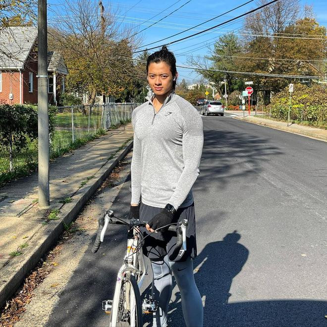 Chia sẻ trong clip Q&amp;A, Trí Thịt Bòa cho biết vẫn đang F.A và muốn có vợ là người Việt Nam.