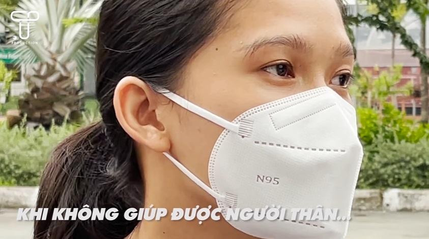 Có những giọt nước mắt bất lực vì không thể cứu được bệnh nhân. Có những giọt nước mắt bất lực vì không thể cứu được bệnh nhân.