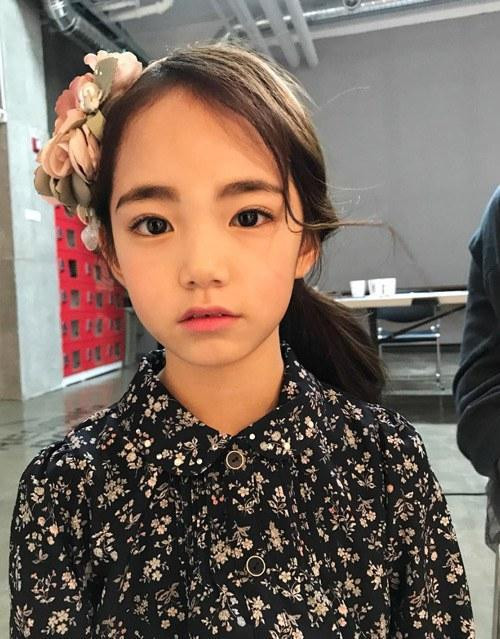 Sao nhí Lee Eun Chae không thể tăng chiều cao do lạm dụng mỹ phẩm từ quá sớm. Sao nhí Lee Eun Chae không thể tăng chiều cao do lạm dụng mỹ phẩm từ quá sớm.