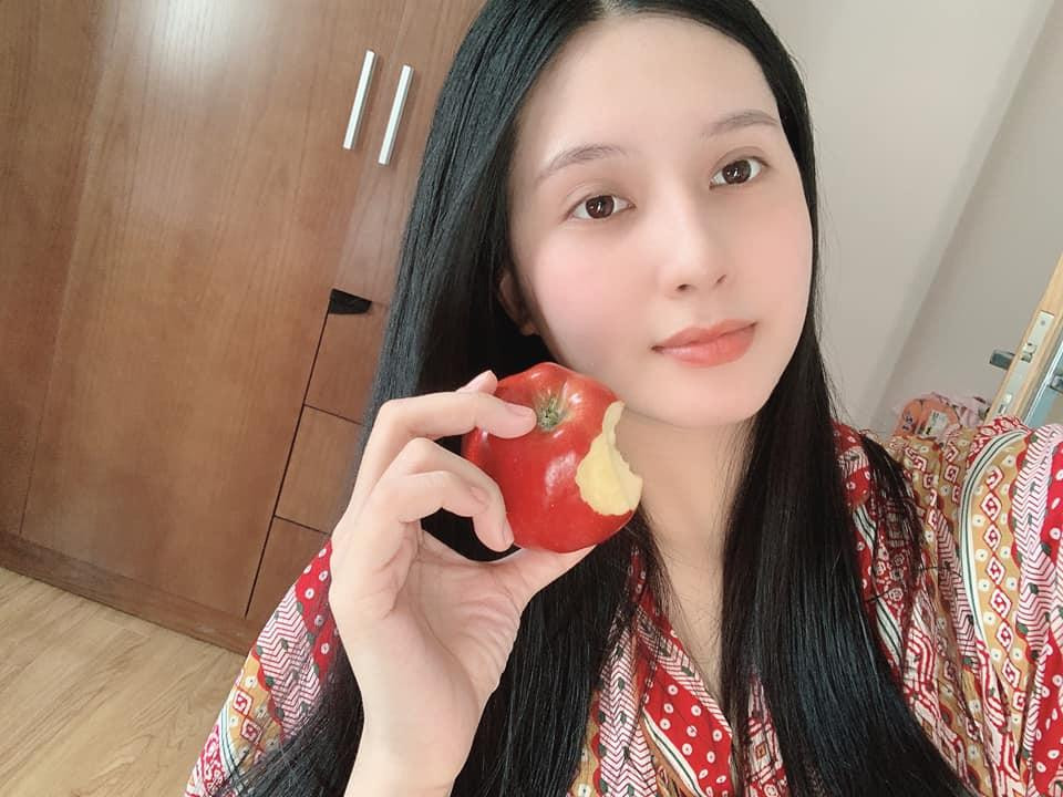 Thiên An vẫn giữ được nét rạng rỡ, trẻ trung sau khi sinh con. Thiên An vẫn giữ được nét rạng rỡ, trẻ trung sau khi sinh con.