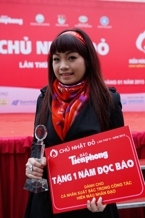 Ca sĩ Ngọc Khuê: Ca sĩ và là đại sứ hình ảnh bảo vệ môi trường, tham gia tích cực cho các hoạt động của đoàn viên - thanh niên, học sinh - sinh viên để kêu gọi bảo vệ môi trường và là ca sĩ đã đồng hành cùng Chủ nhật đỏ 4 lần.