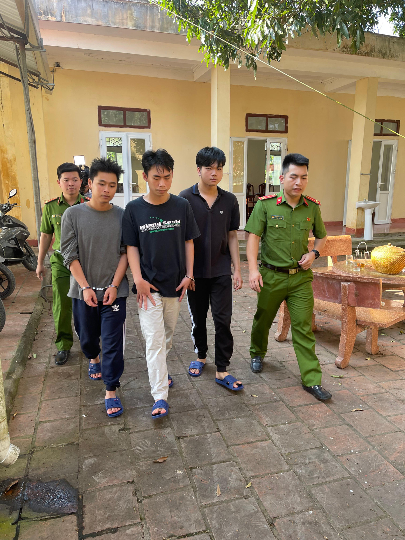 3 đối tượng bị bắt giữ. Ảnh: Công an Thanh Hoá 3 đối tượng bị bắt giữ. Ảnh: Công an Thanh Hoá