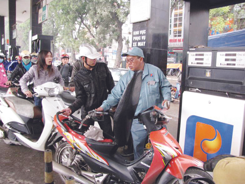 Việt Nam sẽ ngừng lưu hành xăng A83? Ảnh: Tuấn Nguyễn. Việt Nam sẽ ngừng lưu hành xăng A83? Ảnh: Tuấn Nguyễn