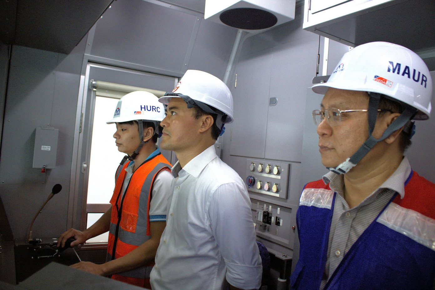 Phó Chủ tịch UBND TPHCM Bùi Xuân Cường kiểm tra dự án metro số 1 TPHCM. Ảnh: MAUR Phó Chủ tịch UBND TPHCM Bùi Xuân Cường kiểm tra dự án metro số 1 TPHCM. Ảnh: MAUR