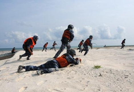 Quân đội Trung Quốc thực hành diễn tập đánh đảo