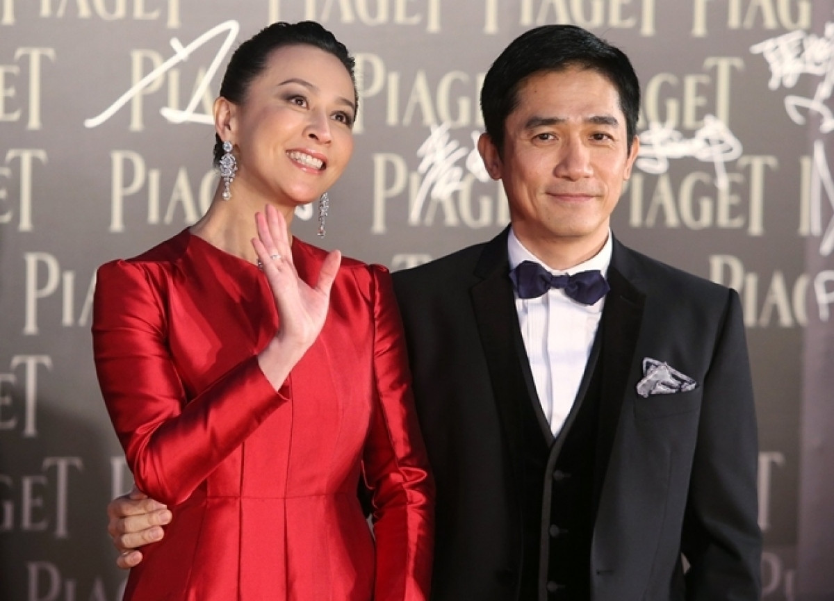 Vỹ - Linh đã ở bên nhau 33 năm. Vỹ - Linh đã ở bên nhau 33 năm.