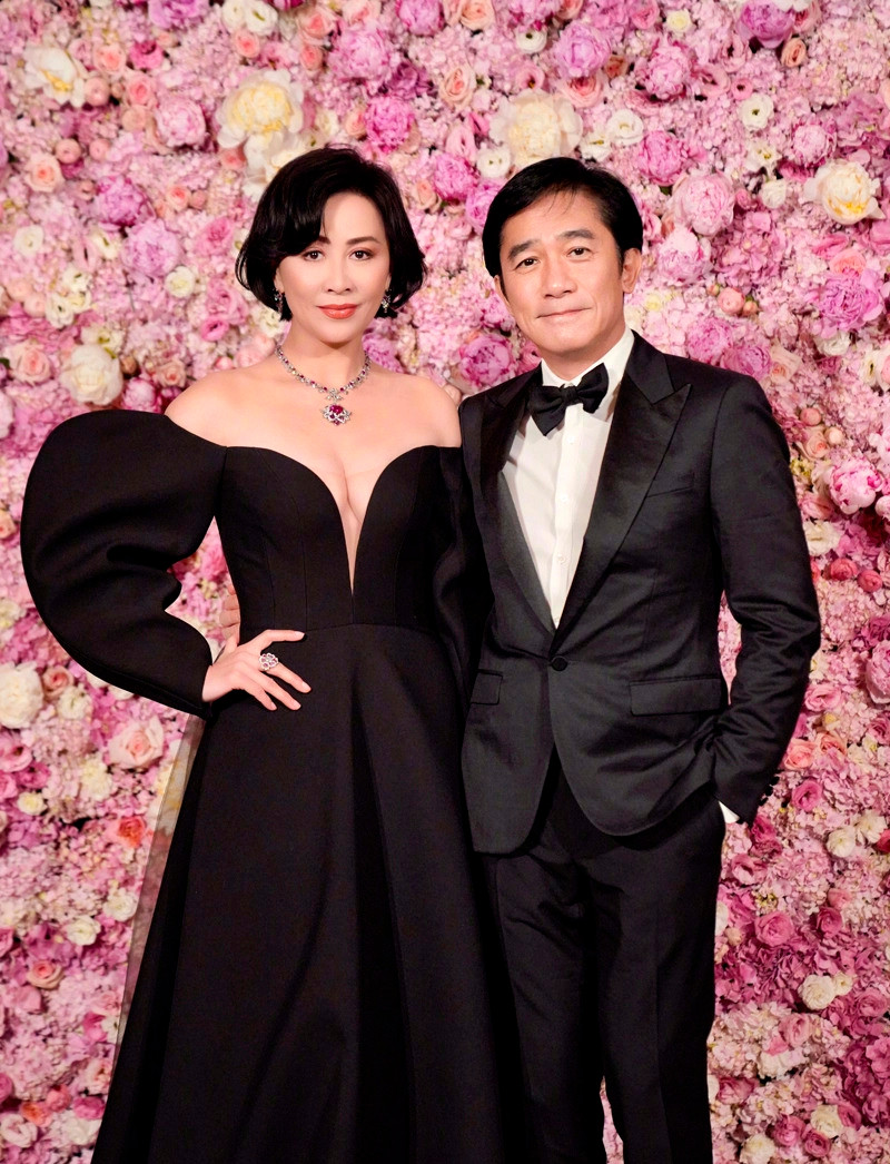 Một trong những cặp sao giàu nhất châu Á. Một trong những cặp sao giàu nhất châu Á.