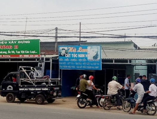 Vờ vào cắt tóc rồi dùng dao đâm chủ tiệm gục tại chỗ ảnh 1