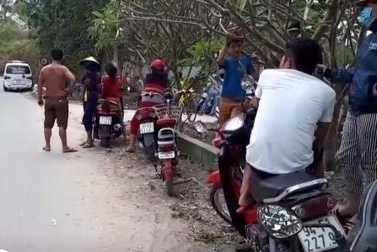 Kinh hãi phát hiện thi thể nam giới trong nghĩa trang ảnh 2