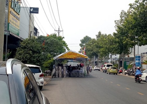 Nữ sinh lớp 8 ở Bình Dương đâm chết cha vì bị cấm chơi game ảnh 1