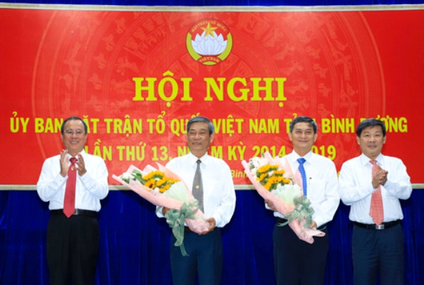 Trưởng Ban Dân vận tỉnh Bình Dương kiêm Chủ tịch Ủy ban Mặt trận ảnh 1