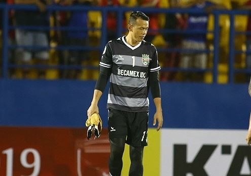 Thủ môn Tấn Trường nói gì sau án phạt 'treo găng' dài hạn? ảnh 1