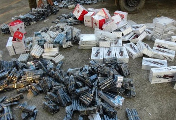 Phát hiện lô hàng điện tử nhập lậu trên chiếc xe tải ảnh 1