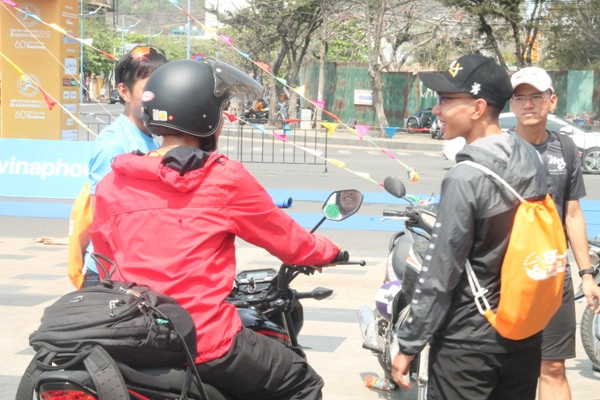 Háo hức vượt đường xa đến tham gia Tiền Phong Marathon 2019 ảnh 4