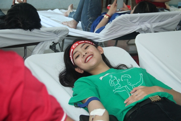 Những hình ảnh nổi bật trong ngày Chủ nhật Đỏ tại TP.HCM ảnh 11