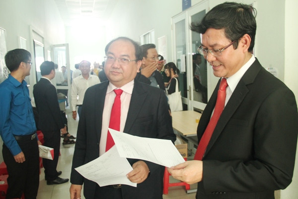 Những hình ảnh nổi bật trong ngày Chủ nhật Đỏ tại TP.HCM ảnh 7