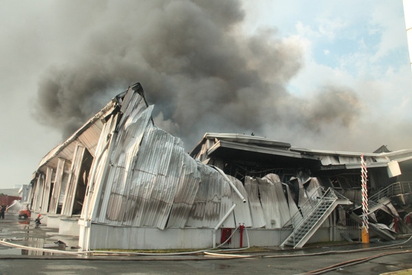 Cháy dữ dội tại công ty nước ngoài ở Bình Dương ảnh 3