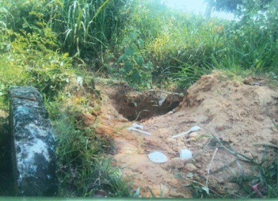 Người dân bức xúc vì đối tượng đào trộm mộ 'nhởn nhơ' ảnh 1