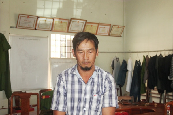 Bị bắt khi đang giở trò 'hai ngón' với phật tử tại chùa Bà Thiên Hậu ảnh 1