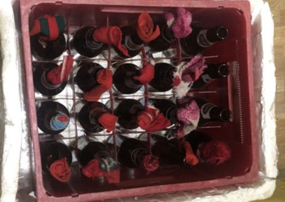 Đột kích quán karaoke, 33 người dương tính ma túy cùng nhiều hung khí ảnh 2