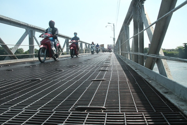 Cận cảnh cây cầu sắt lịch sử 106 năm trước ngày “khai tử” ảnh 9