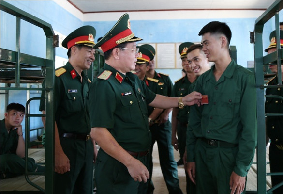 Nhiều chiến sĩ nhập ngũ là Đảng viên ảnh 3