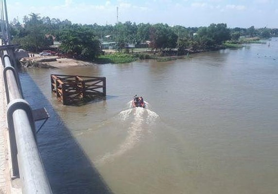 Nam thanh niên nhảy cầu quyên sinh sau ngày cưới ảnh 2