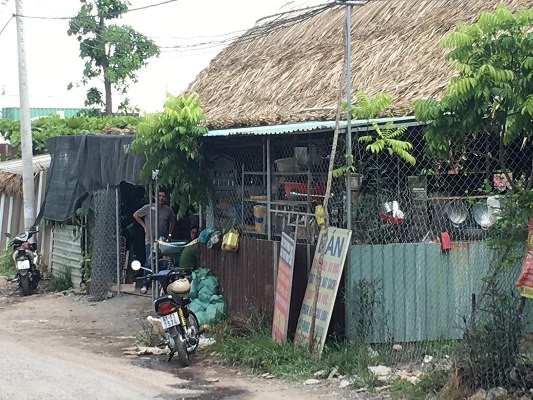 Truy bắt kẻ đâm chết bạn nhậu trong quán cà phê ảnh 1