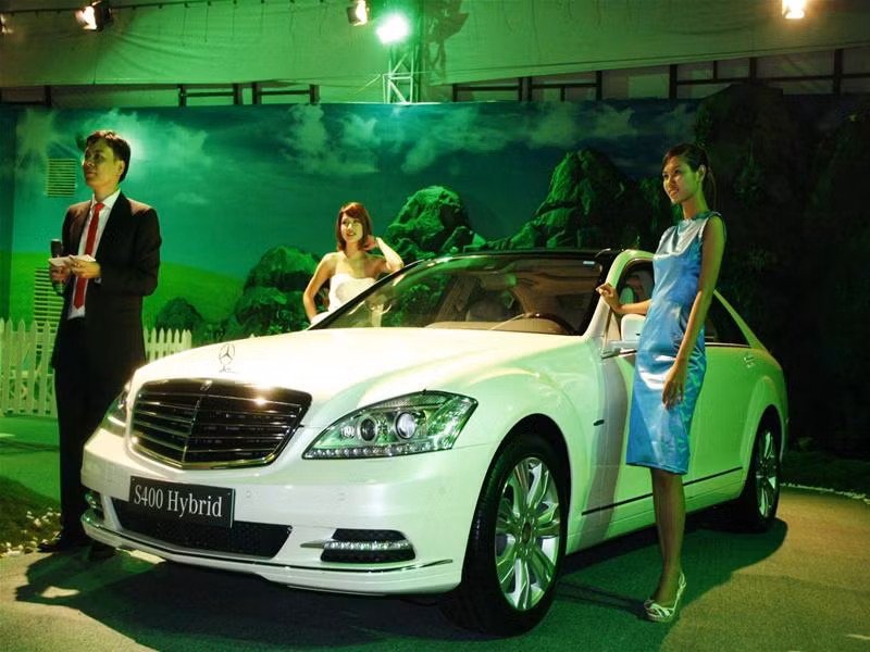 S400 Hydrid trị giá trên 4,4 tỷ đồng (231.000 USD) - ảnh Hữu Vinh