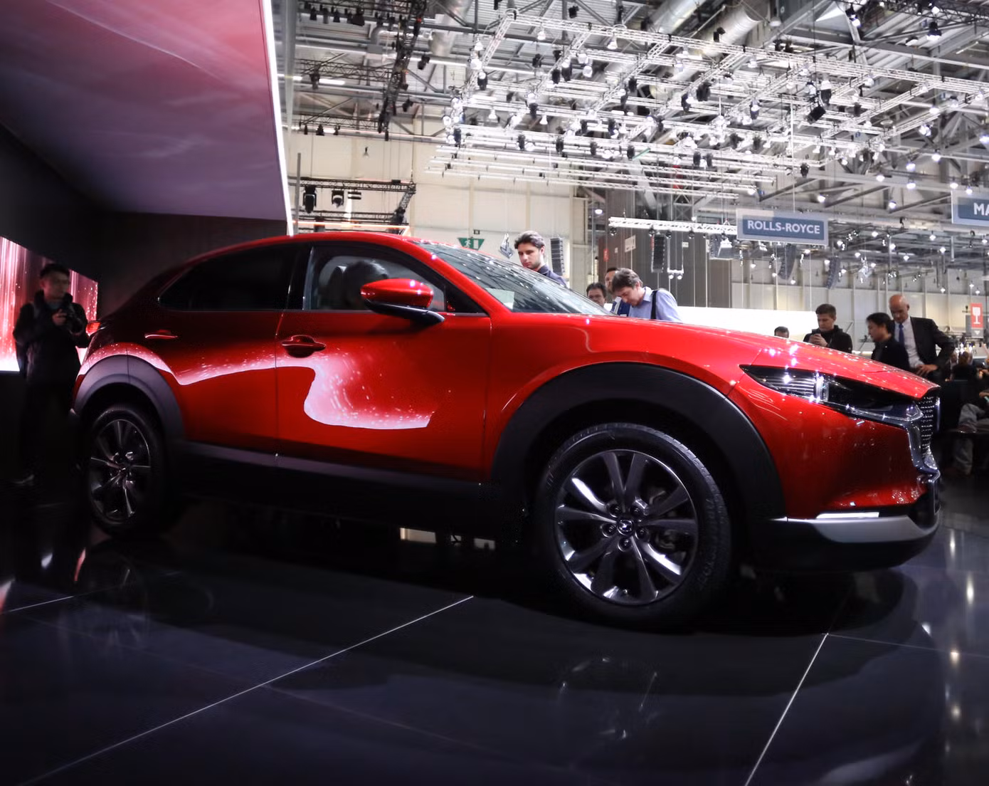 Mazda CX-30 - mẫu crossover lý tưởng cho chị em ảnh 2