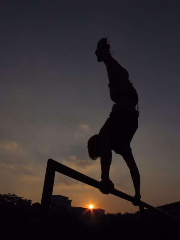 Kỹ thuật Hand Stand
