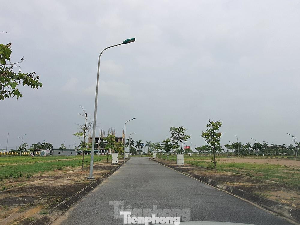 Theo các chuyên gia, giá đất tại khu vực Phú Xuyên lên đến 30 triệu (giá trao tay đợt 1) là khá cao, mức giá này được đẩy lên do kỳ vọng vào KCN HANSSIP phát triển mạnh mẽ trong thời gian tới.