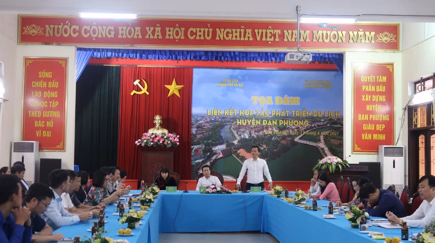 Quang cảnh buổi tọa đàm Quang cảnh buổi tọa đàm