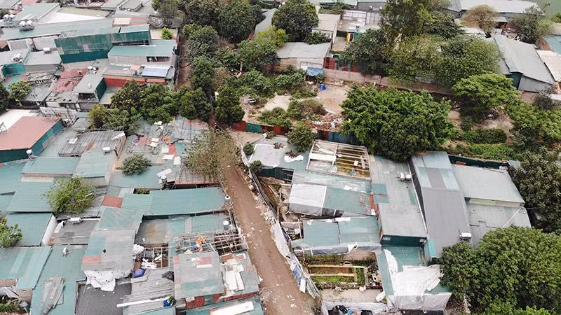 Lãnh đạo Thanh tra Sở Xây dựng Hà Nội khẳng định, vấn đề xử lý vi phạm về trật tự xây dựng trên đất nông, lâm nghiệp được quy trách nhiệm cụ thể cho người đứng đầu UBND xã, phường.