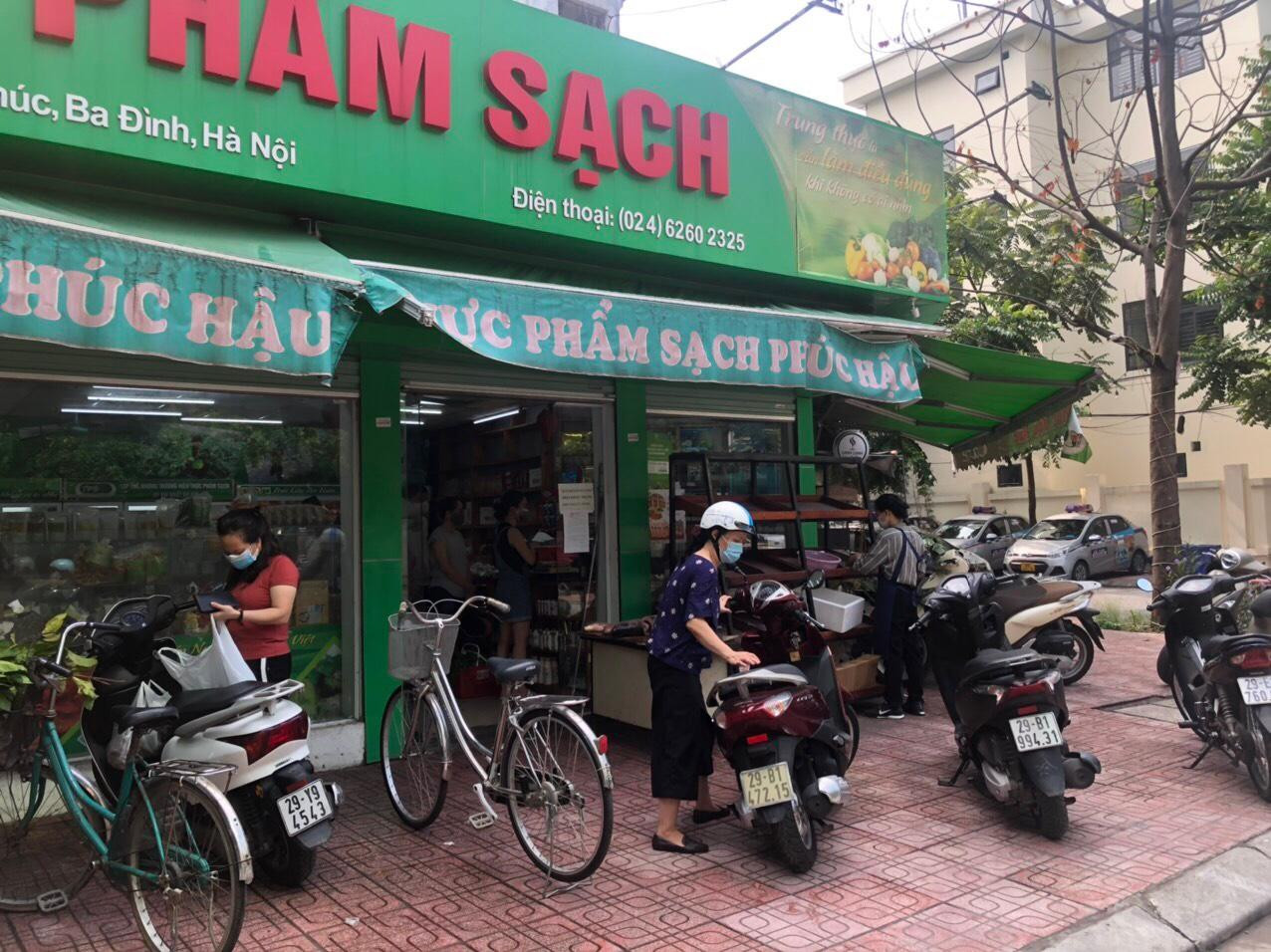 Các siêu thị mini, siêu thị lớn ghi nhận lượng người mua tăng trung bình 20 - 30% Các siêu thị mini, siêu thị lớn ghi nhận lượng người mua tăng trung bình 20 - 30%