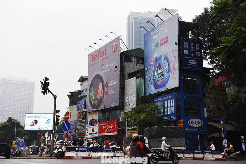 Ngã tư Đê La Thành - Nguyễn Chí Thanh