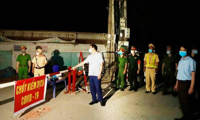 Vĩnh Phúc cách ly 1 thôn ngay trong đêm để ngăn chặn dịch