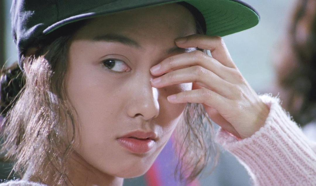 Thời trẻ, Chu Ân là nữ thần trong lòng rất nhiều người, đặc biệt vai Tử Hà Tiên Tử trong &quot;Tân Tây Du Ký&quot; trở thành vai diễn kinh điển trong làng phim Hong Kong (Trung Quốc). Năm 18 tuổi, cô mang vẻ đẹp tươi sáng, tinh nghịch.