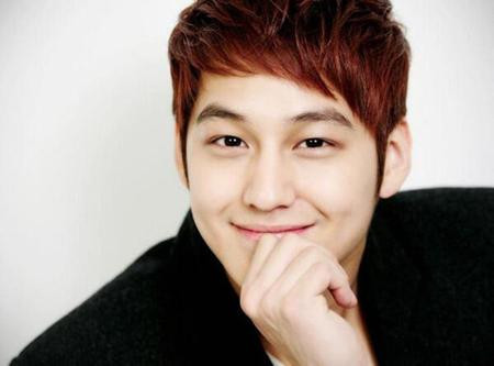 Tài tử Kim Bum gây sốc khi vào vai huyền thoại Lý Tiểu Long ảnh 4