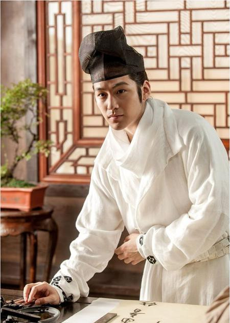 Tài tử Kim Bum gây sốc khi vào vai huyền thoại Lý Tiểu Long ảnh 3