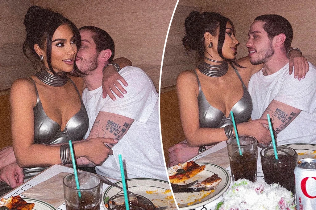Kim Kardashian đăng ảnh ngọt ngào bên tình trẻ Pete Davidson. Kim Kardashian đăng ảnh ngọt ngào bên tình trẻ Pete Davidson.