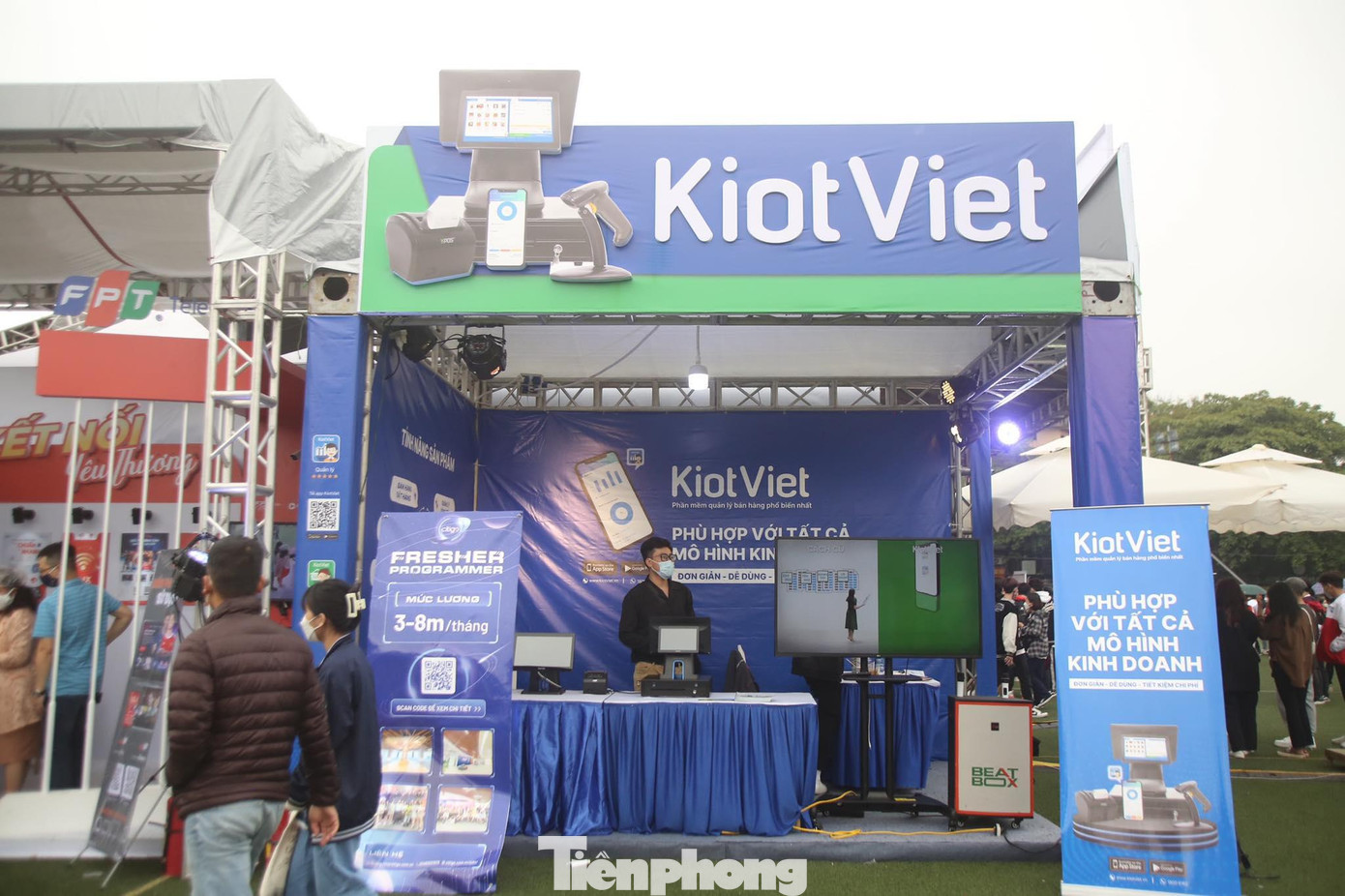 Ngày 17/4, KiotViet cùng các ngân hàng, công ty tài chính tham gia ngày thứ hai của sự kiện Sóng Festival - Ngày Thẻ Việt Nam 2022 với vai trò nhà tài trợ.